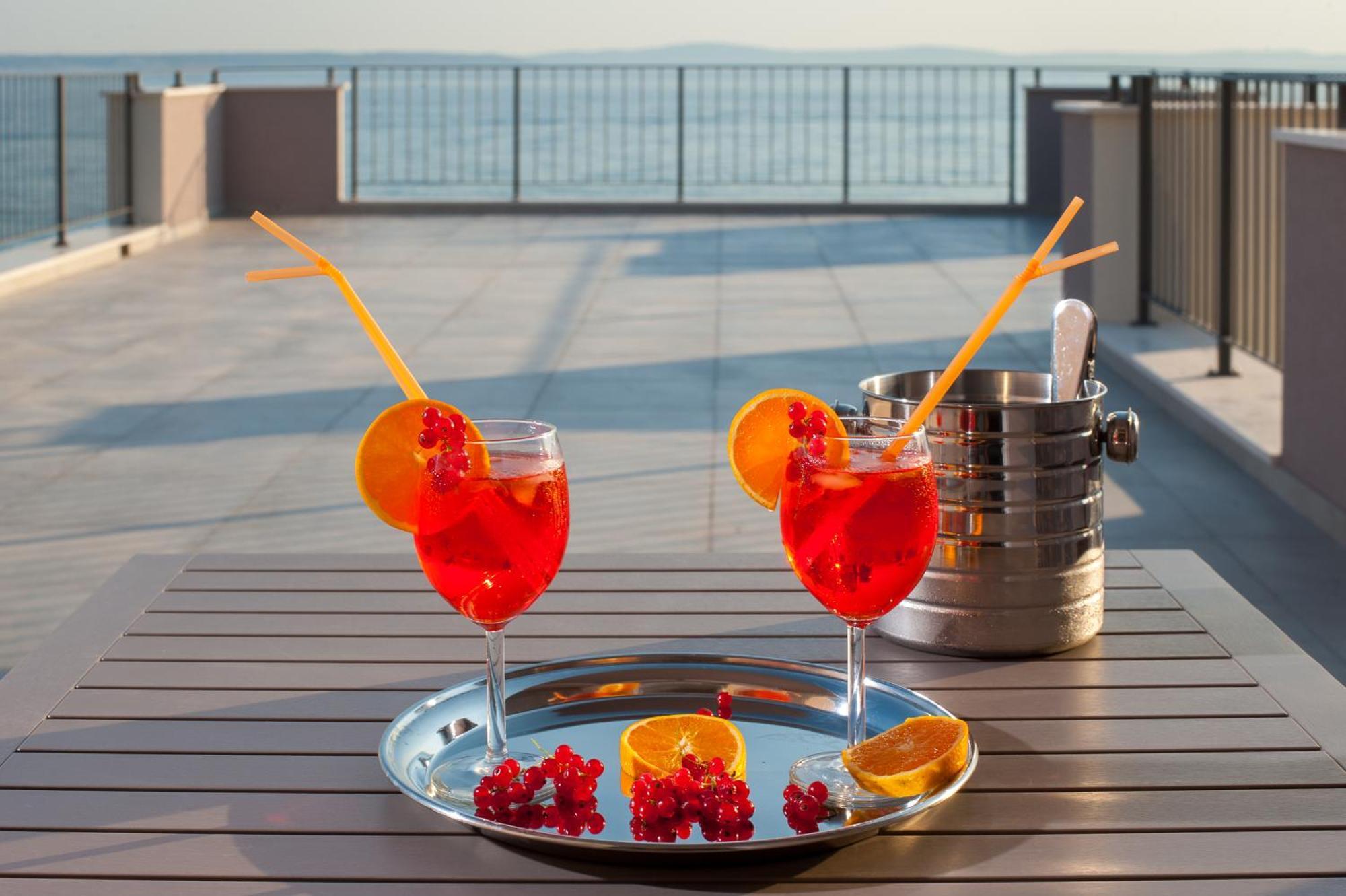 Seaside Luxury Suites Podstrana Quarto foto