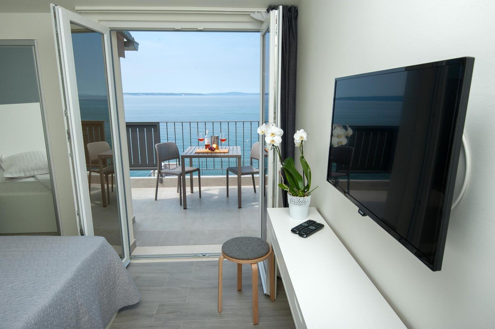 Seaside Luxury Suites Podstrana Quarto foto